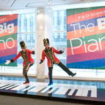 FAO Schwarz - A Magical Place for the Holidays