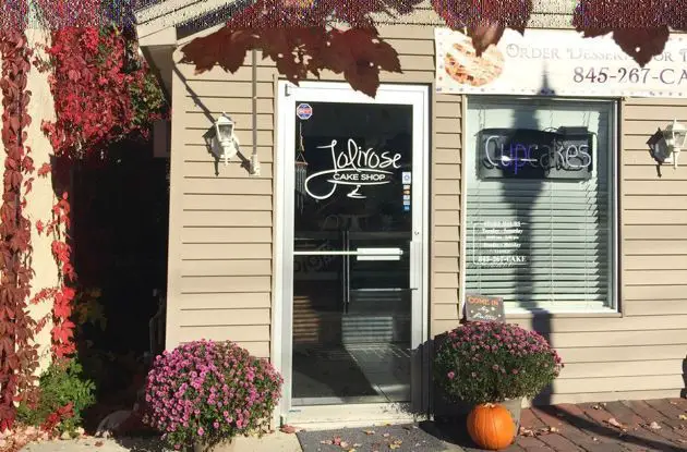 Jolirose Cake Shop Opens in Valley Cottage