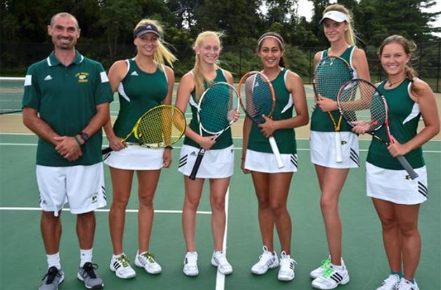 Adelphi and LIU Post Coaches Team Up for Tennis Camp