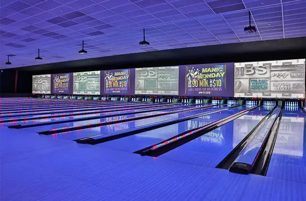 Riverhead Bowling Alley Offers After-School Student Discount