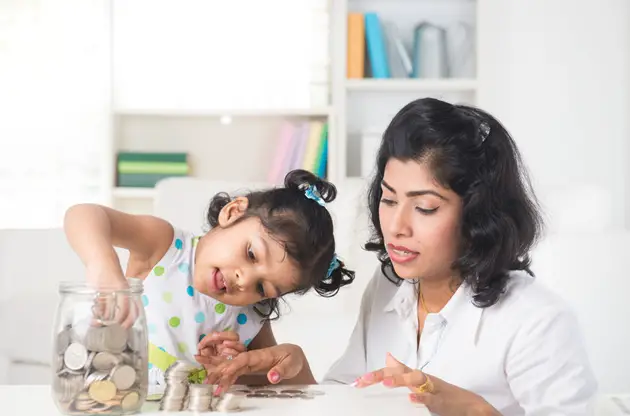 How Moms Can Teach Their Children About Money