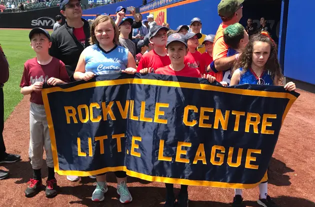 New York Yankees and New York Mets Participate in Little League Days 2019