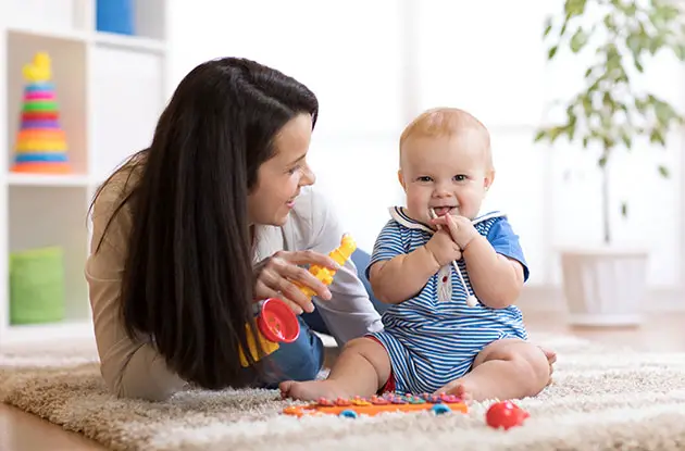 Signs Your Baby and Her Nanny Have a Great Relationship