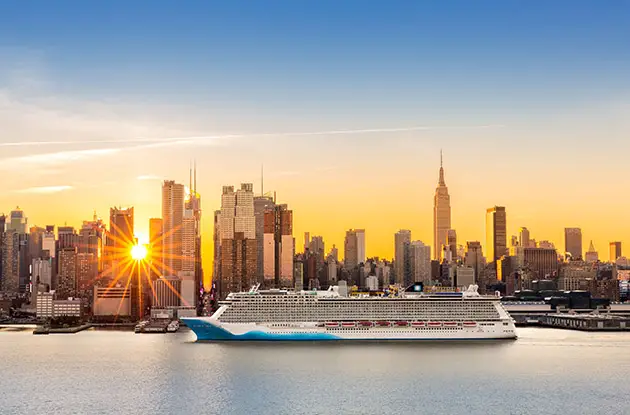 cruise ship nyc skyline