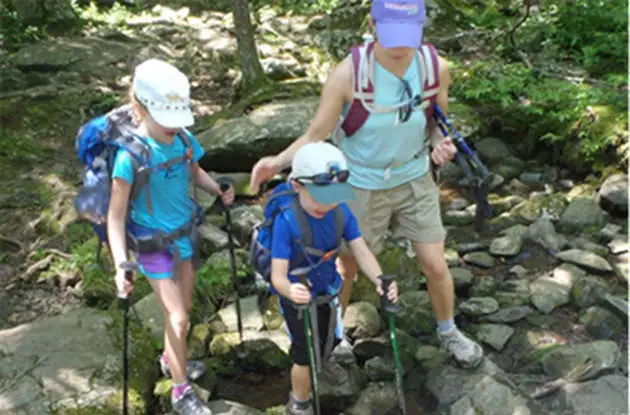 Expert Tips for Hiking with Children in the Fall