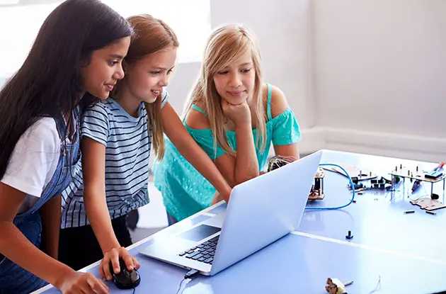 Brooklyn Kids Can Now Join Free Girls Who Code Club