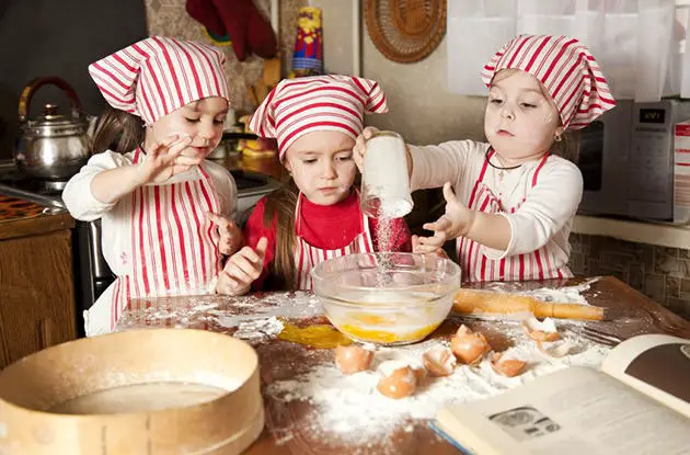 Bake Loaves of Challah for Those in Need on Super Bowl Sunday