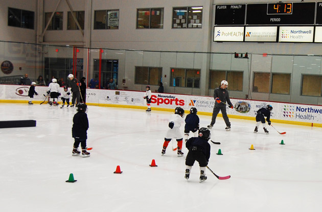 The Benefits of Kids Learning to Play Ice Hockey at Any Age