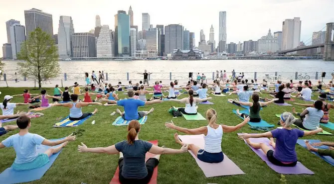 Best Outdoor Yoga Spots in NYC