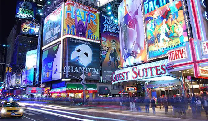 New York Tourist: 6 Fun Things to Do in Times Square
