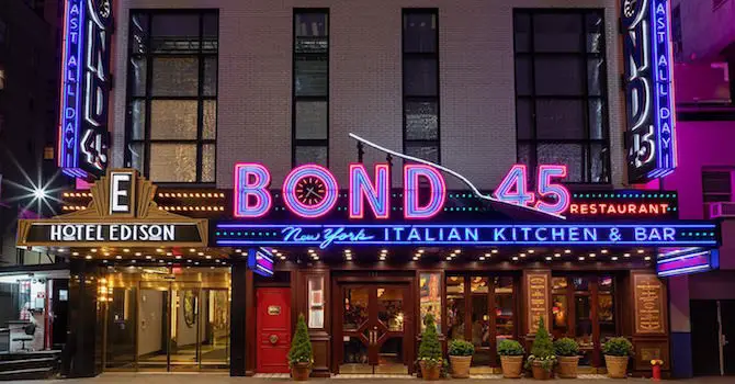 Italian Cuisine & Live Music at Times Square's Bond 45