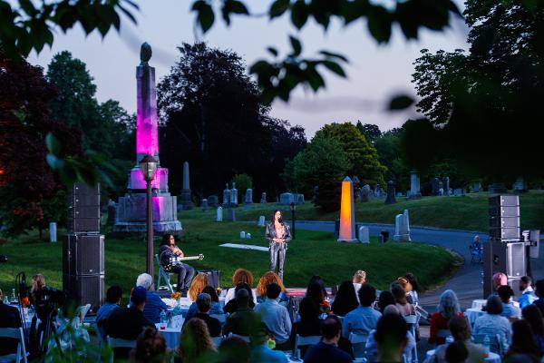 The Moth MainStage at The Green-Wood Cemetery