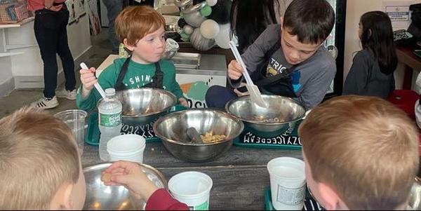NEW-Kids Class! Ice Cream Sundae Decorating in Brooklyn at Tipsy Scoop Brooklyn