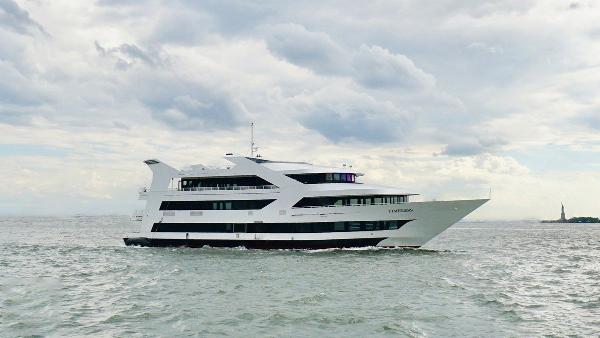 NYC: Timeless Yacht New Years Eve Party Cruise at Timeless Yacht