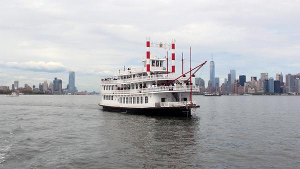 Liberty Belle NYC New Year's Eve Party Cruise at Liberty Belle