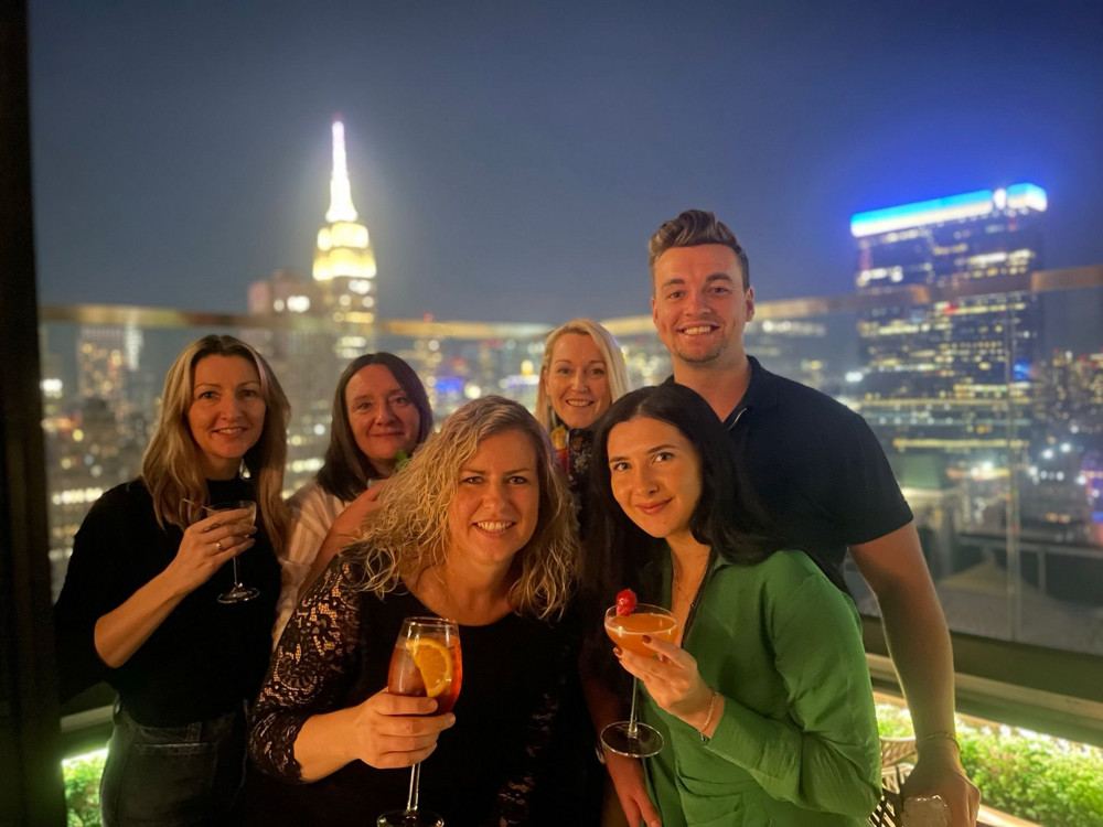 Speakeasy Drinks and Prohibition History Tour NYC