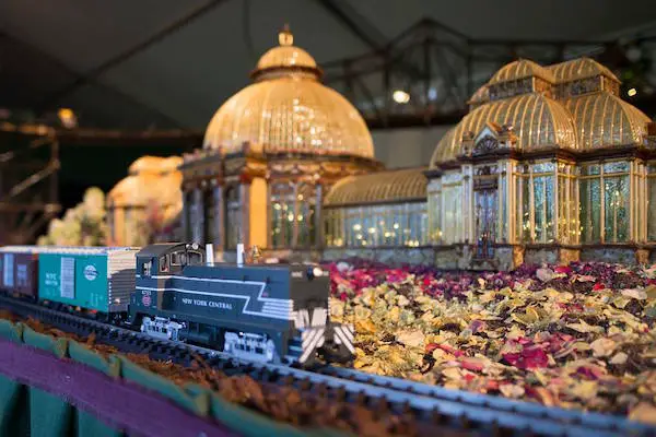 New York Botanical Garden Holiday Express 