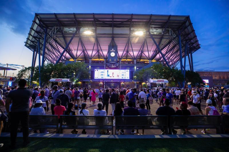 us open crowd dusk