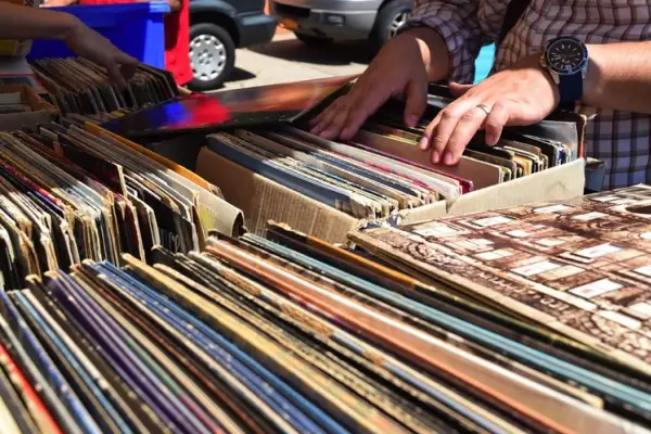 record vinyl vintage Hell's Kitche Flea Market