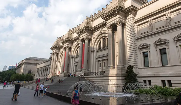 Metropolitan Museum of Art 