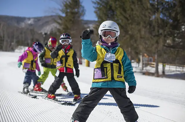 kids learning to ski at hunter mountain