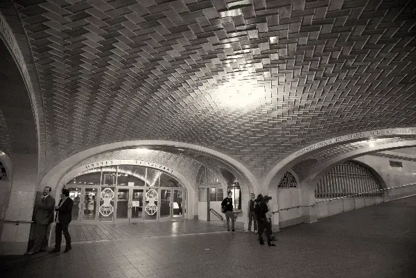 whispering gallery grand central terminal