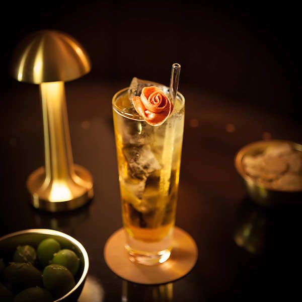 Cocktails Long Acre Tavern