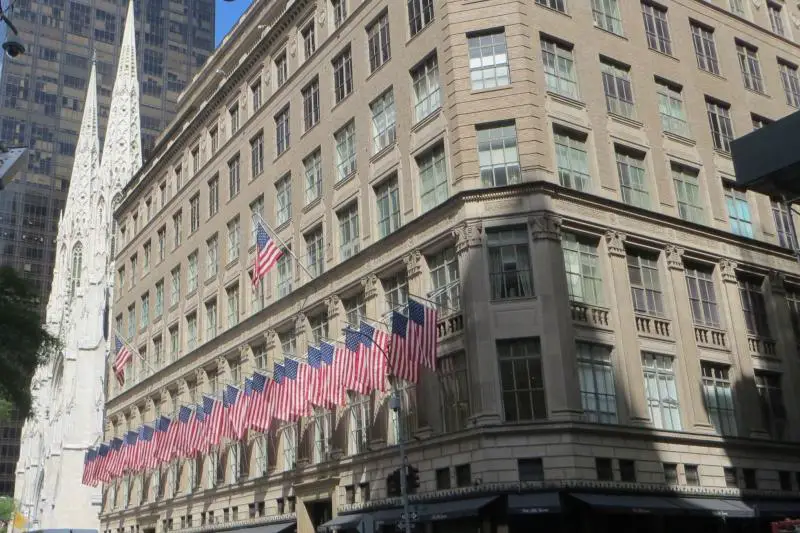 saks fifth avenue