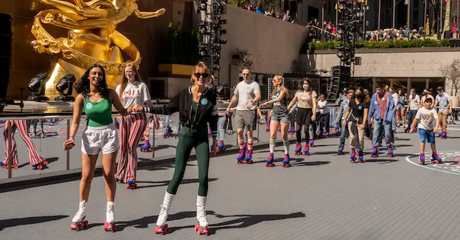 roller skating at rockefeller center