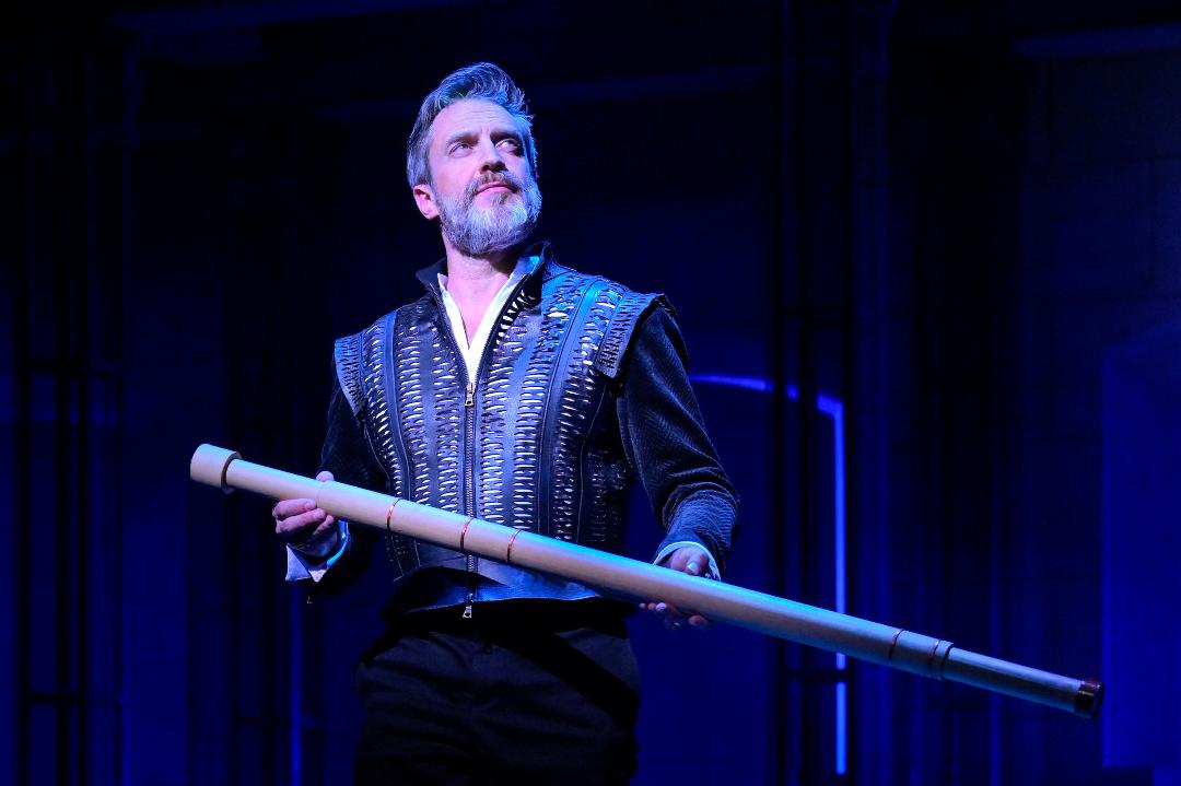 GALILEO, Raúl Esparza at Berkeley Repertory Theatre