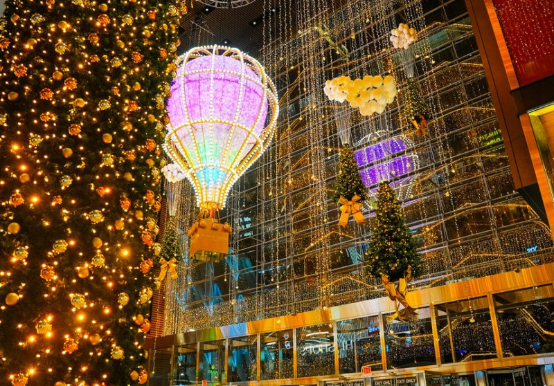 Hudson Yards holiday lights