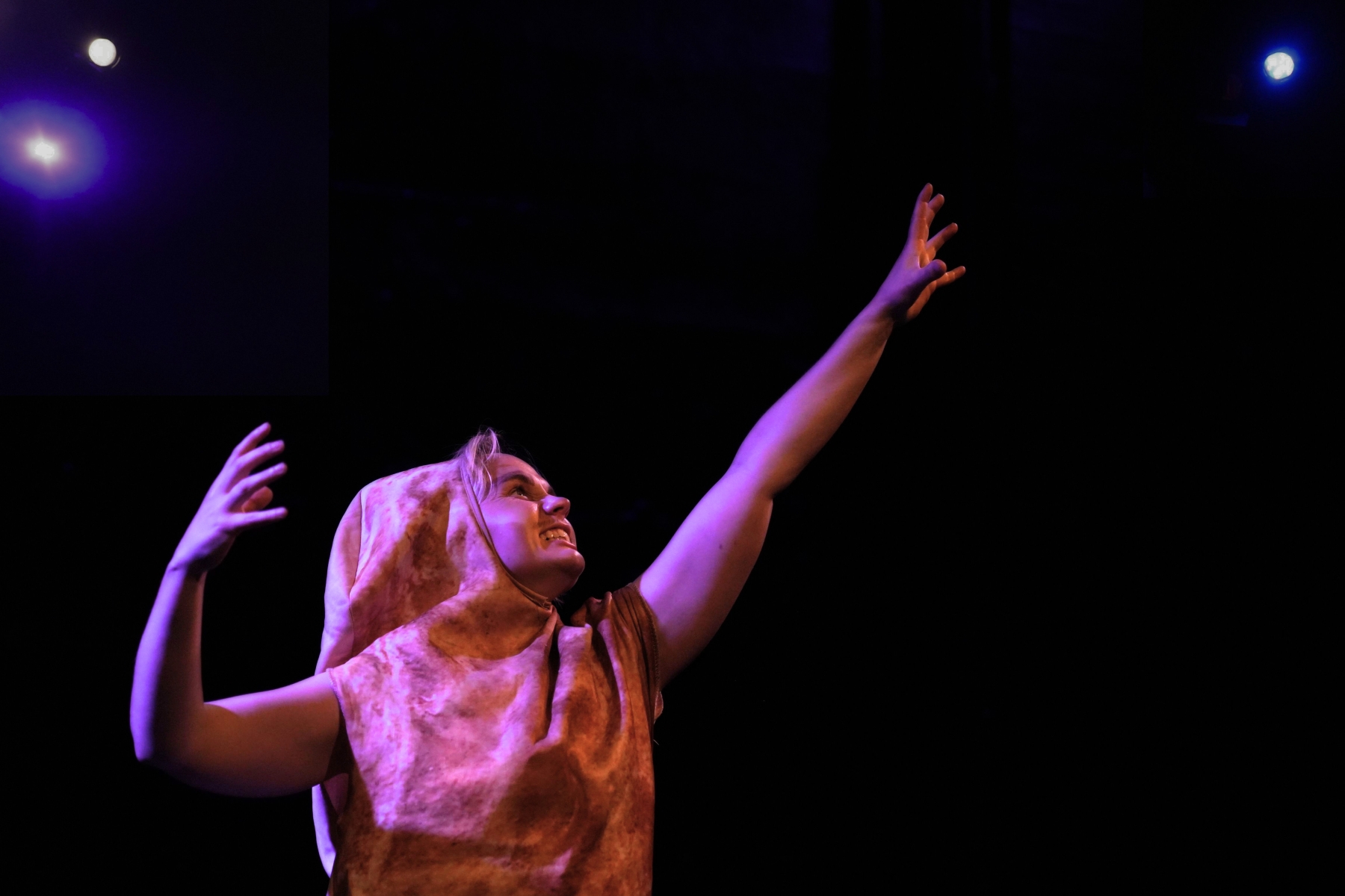 SHELL, Ana Evans
