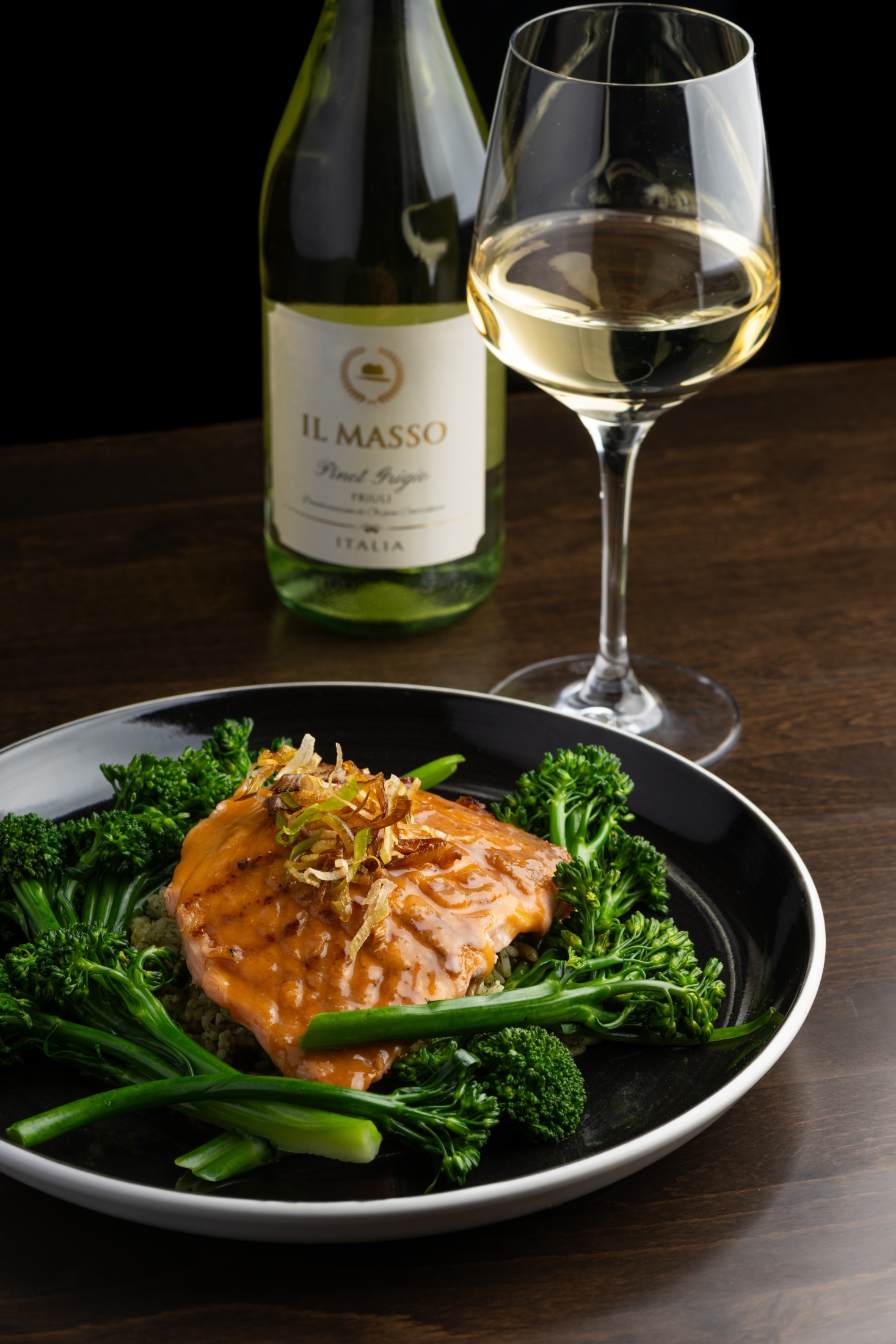 wine salmon planet hollywood times square