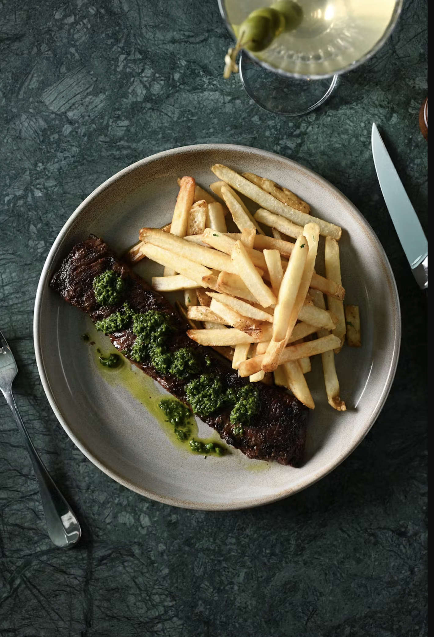 steak and fries at harta