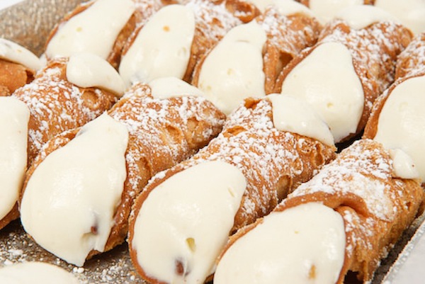 carlo's bakery times square cannolis