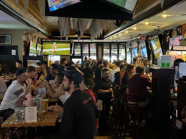 Daltons Bar & Grill
