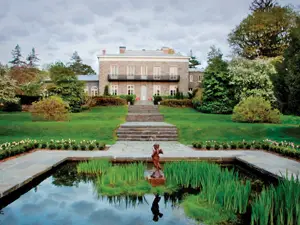 Bartow-Pell Mansion Museum garden