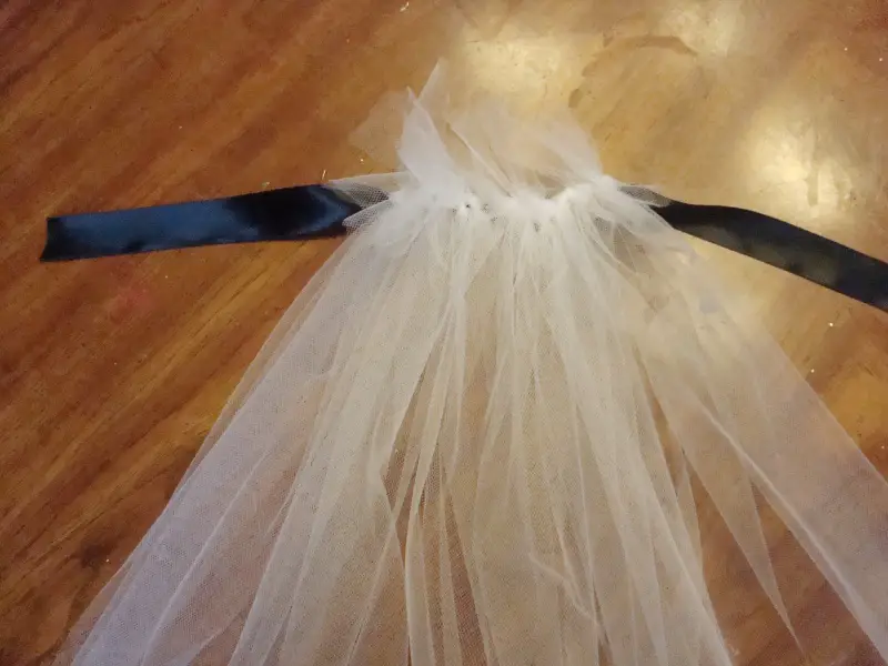 knotting tulle